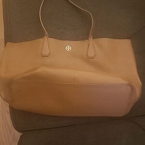 Tory Burch tote/matching wallet, used, had visible wear and tear. See photos.